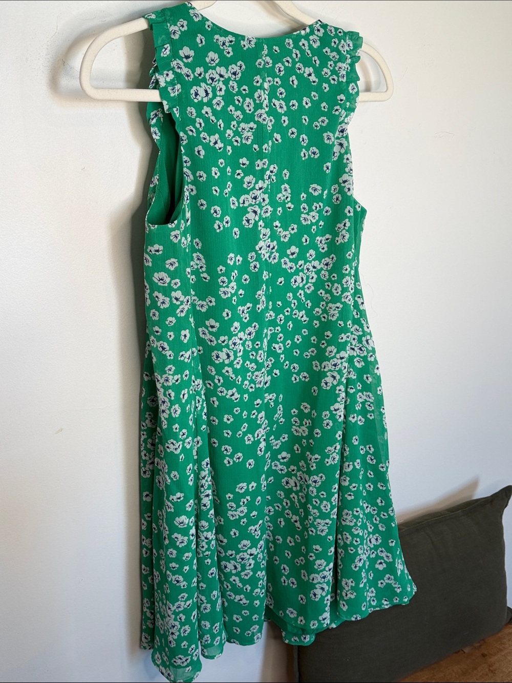 Banana Republic Green Floral Pleated Midi Dress - Picture 5 of 6